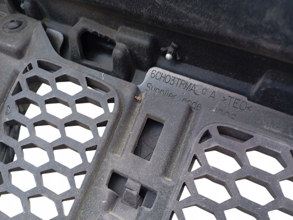 фото №8, Решётка радиатора решётка радиатора jeep wrangler jl sahara bardzo хороший