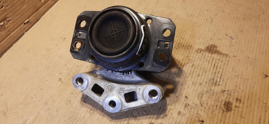 фото №6, Кронштейн подушка кронштейн двигуна 1.6thp citroen ds4 9655922980