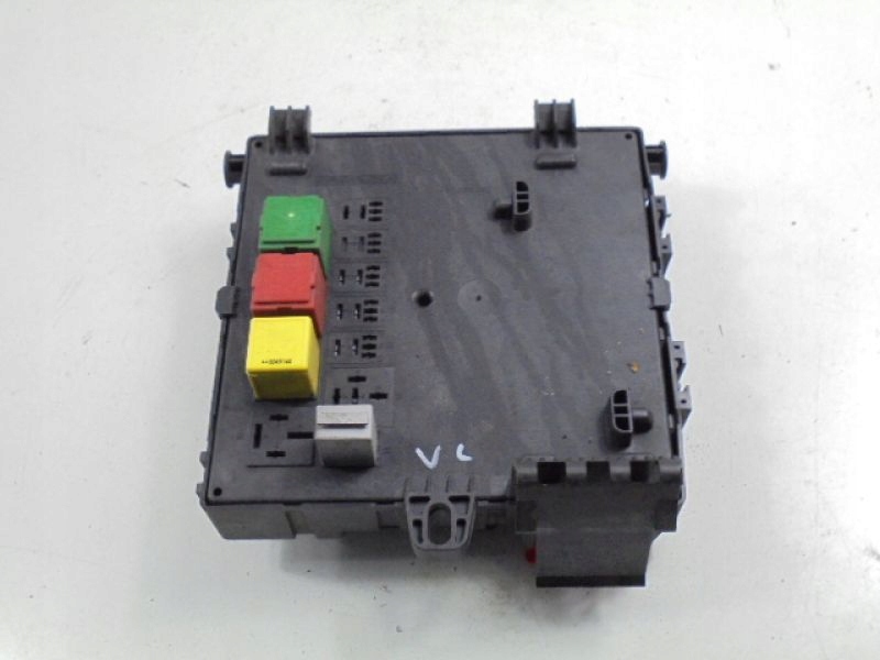 Opel vectra c коробка запобіжників 3125489 bb Київ