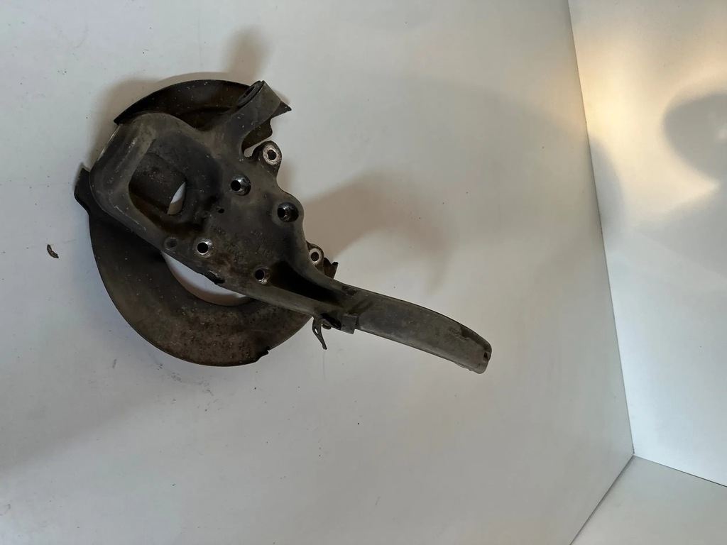 фото №7, Jaguar xe поворотний кулак передня ліва gx733k186a