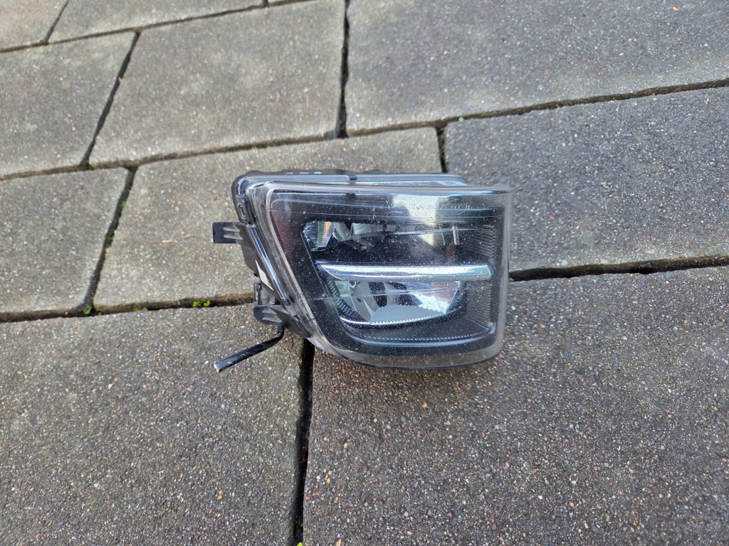 Купить Bmw7 f01 f02 рестайлинг  противотуманная фара led правый 7311288 13-2015