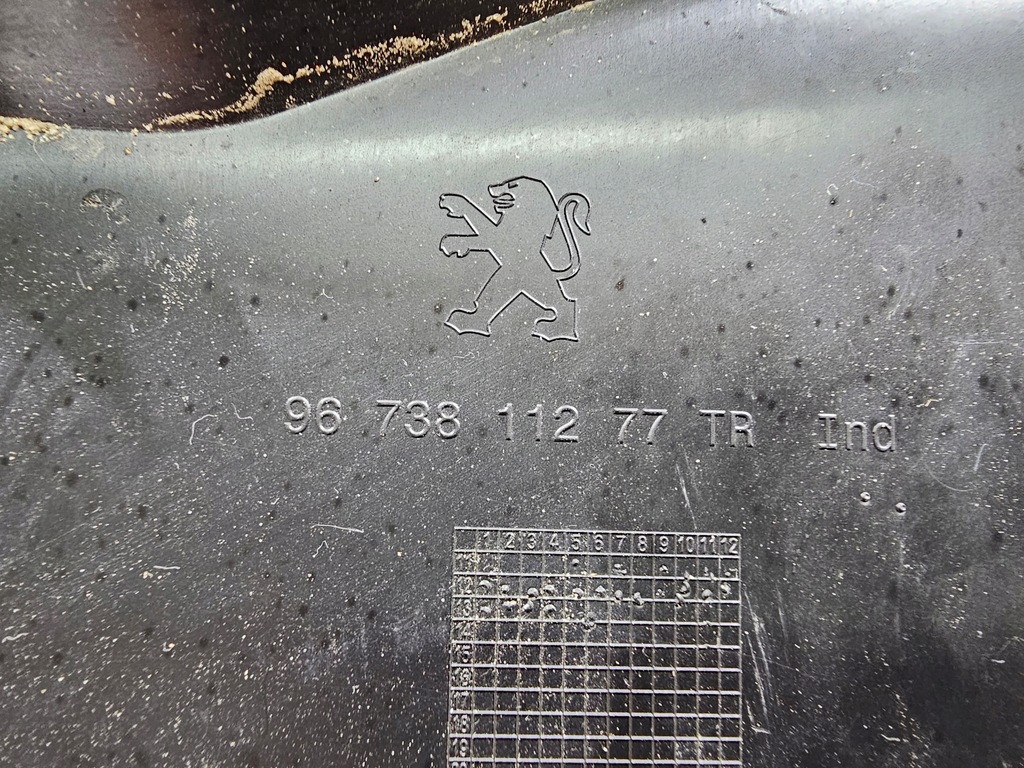 фото №10, Бардачок пассажира peugeot 208 i #1719