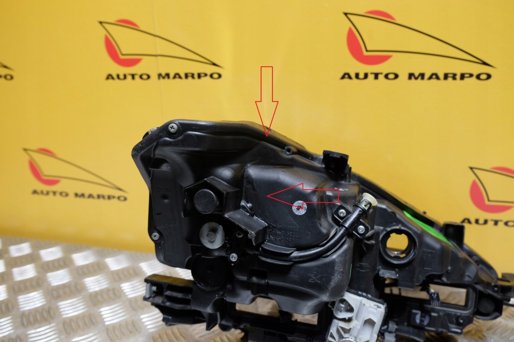 Купити Lexus is is200t is300h 2013- фара фара full led ліва європа