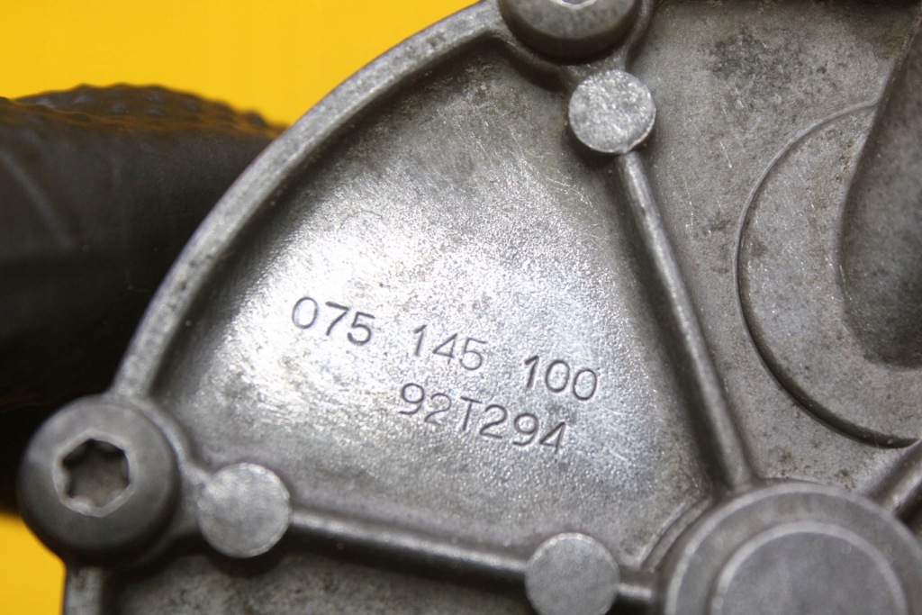 Насос вакуум vw transporter t4 075145100 Киев