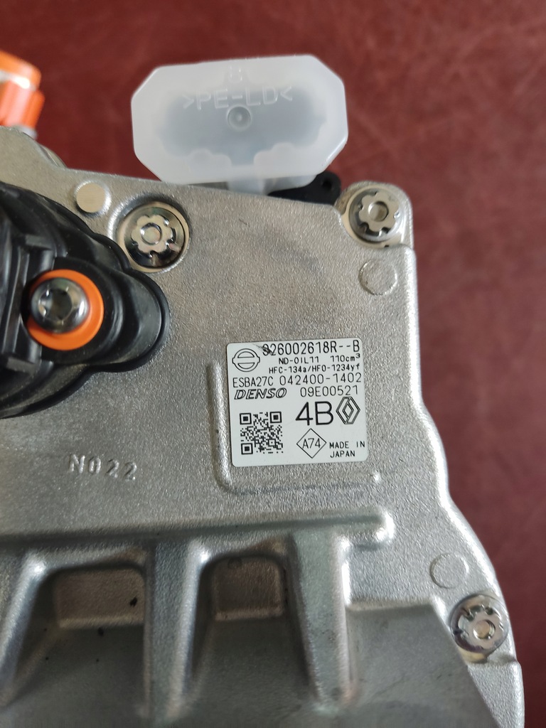 фото №3, Компрессор кондиционера renault 926002618r nowa