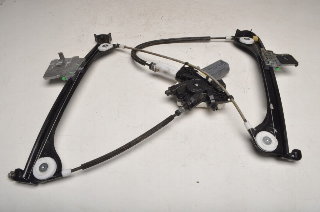 фото №1, Mercedes w172 r172 подъемник стекло левый перед 3d a1727200146