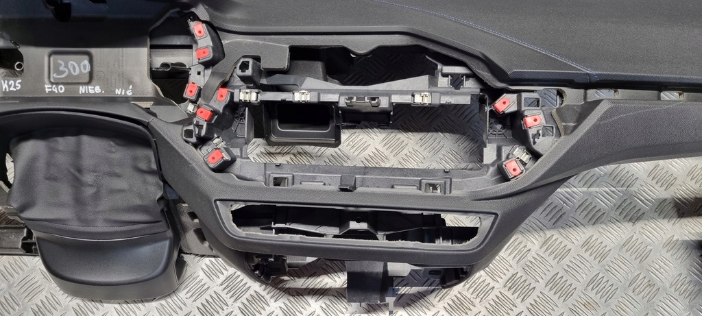 фото №6, Bmw f40 f44 панель приладів панель приладів приладова консоль niebieska nić подушка комплект