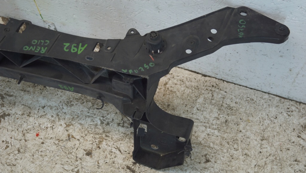 Ремень усилитель верхний перед renault clio 3 8200290143 в Украине