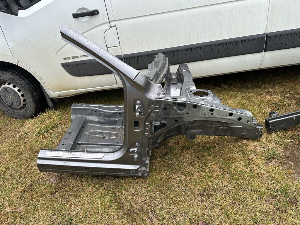 фото №1, Mercedes gla w156 x156 13-19r четверть правая перед блок двигателя