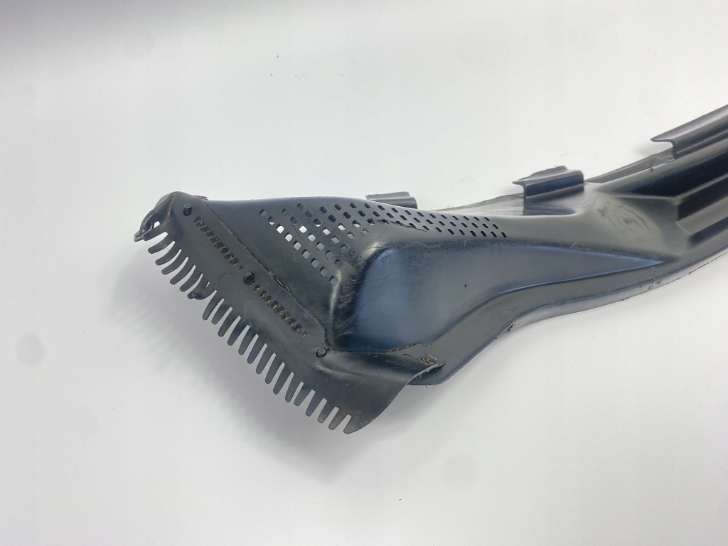 Жабо пластик ліва сторона mercedes w126 1268300113 Ціна