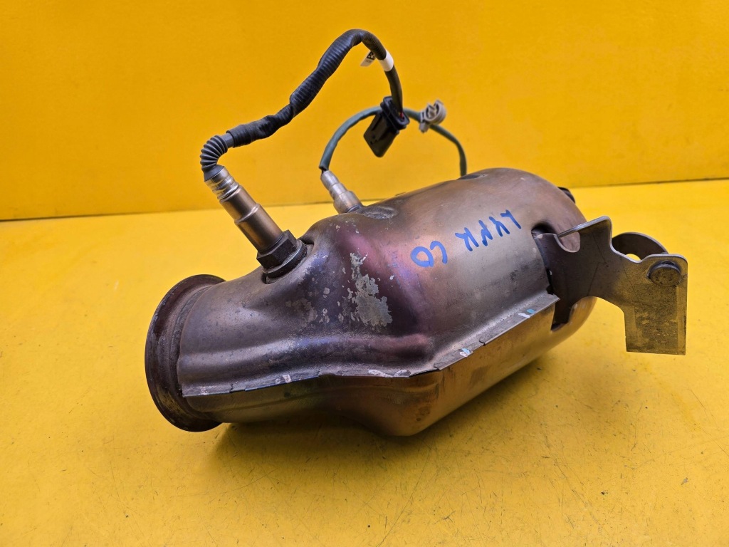 Купити Lynk & co 01 каталізатор dpf 8890526980 17r.-