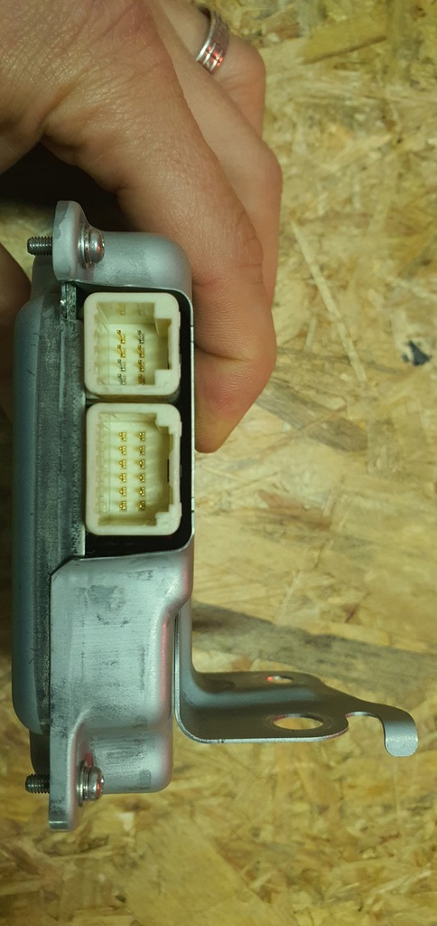 фото №5, Toyota prius 3 09 15 реле модуль акумулятора блок керування 1.8 гібрид