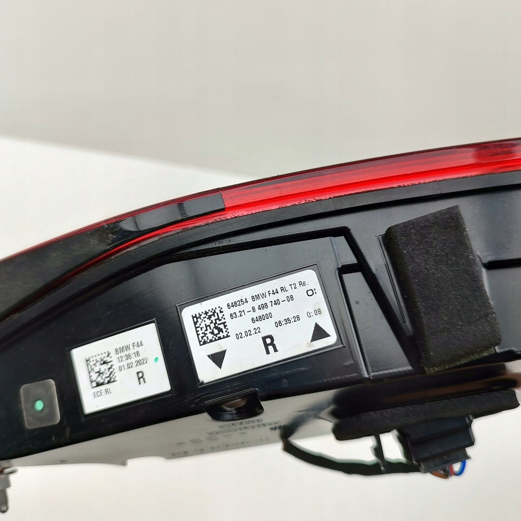 фото №10, Bmw 2 f44 2022 права сторона лампи задній кришки багажника
