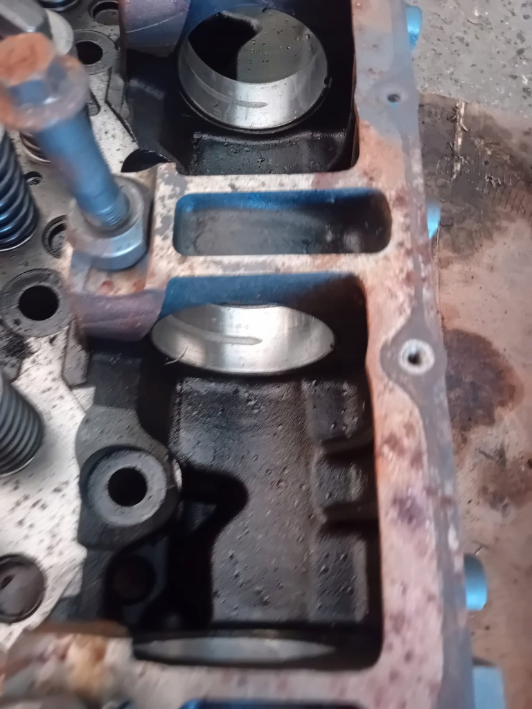 фото №3, Головка клапанна iveco stralis cursor 13