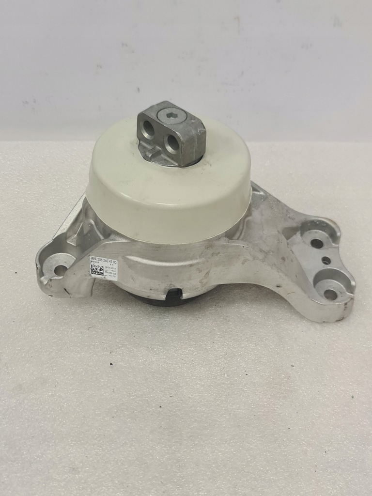 фото №1, Подушка двигателя mercedes w206 amg c63 c43