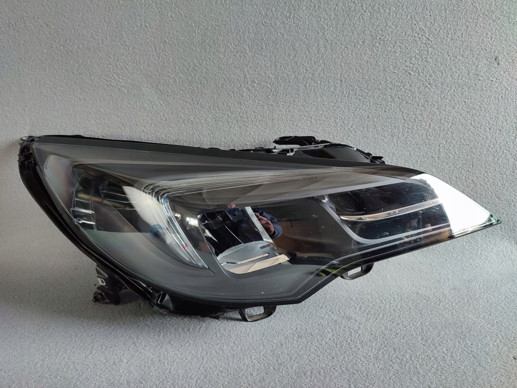 фото №1, Opel astra k лампа права перед full led 39195689
