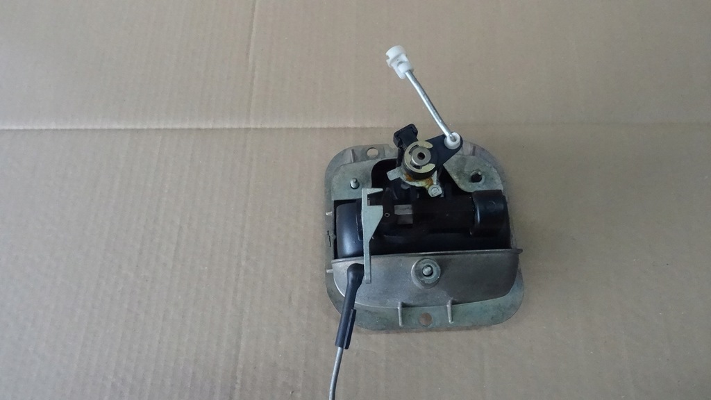 фото №4, Leon i 1 замок кришки задня емблема