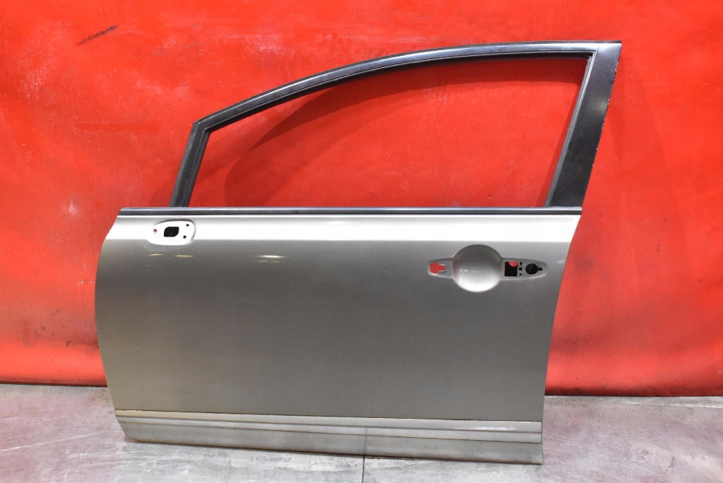 Купити Двері ліва перед передні nh-701m honda civic 8 viii седан 05-08