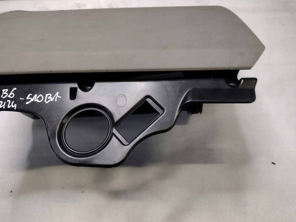 фото №9, Бардачок пасажира volkswagen passat b6 sedan 3c1857114