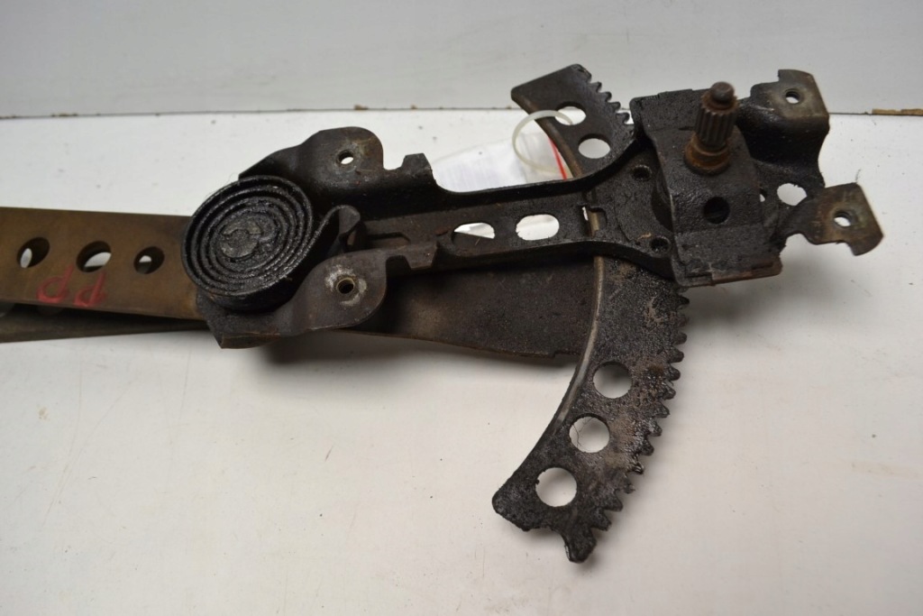 фото №6, Mercedes w123 подъемник стекло дверь правый перед