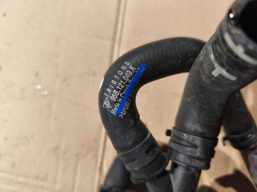 Porsche macan 95b труба магистраль воды 95b121065b 95b121447e 95b121049k Недорого