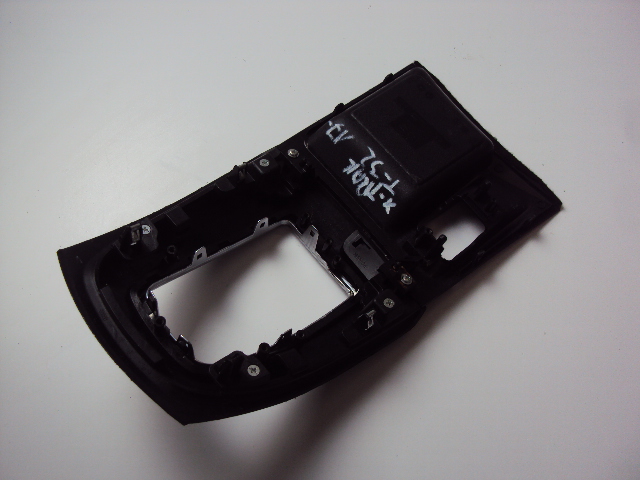 фото №4, Рамка чохол важеля перемикання передач передач nissan x-trail t32 17-