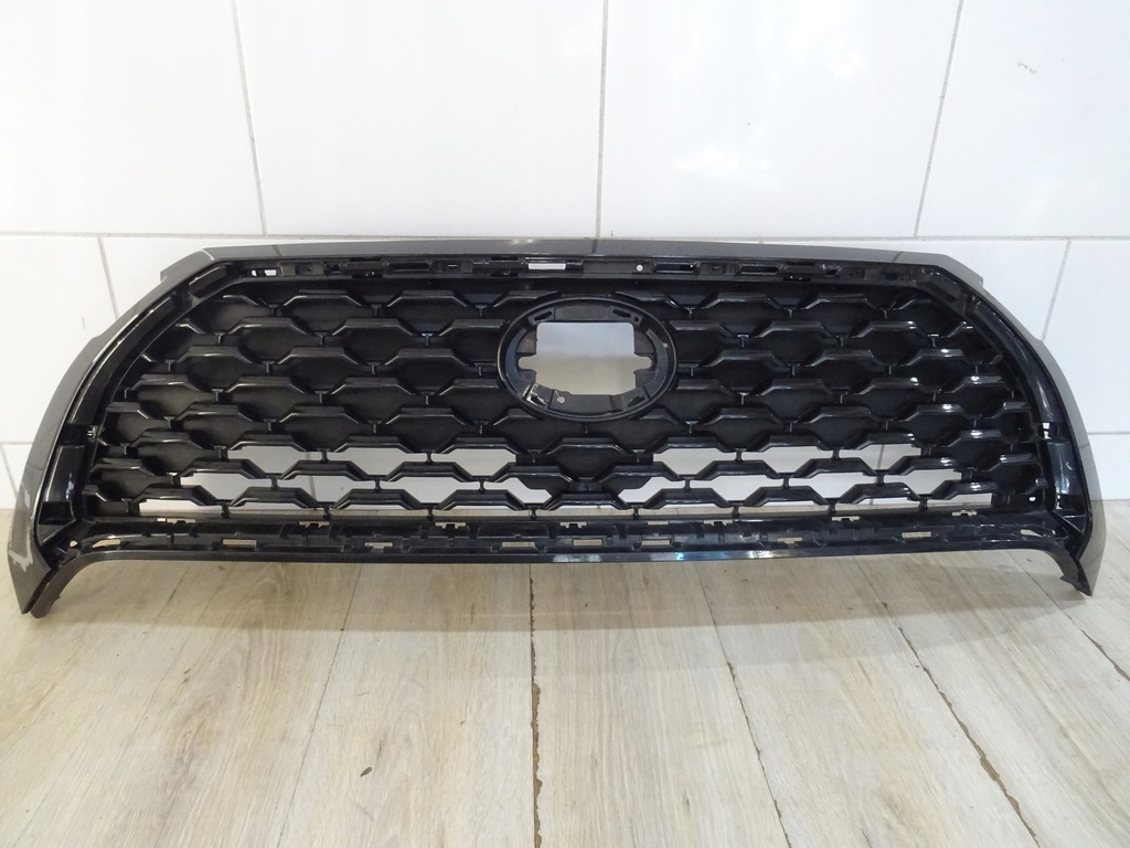 фото №1, Toyota corolla cross 20- решётка радиатора решётка радиатора 53114-16060 llu