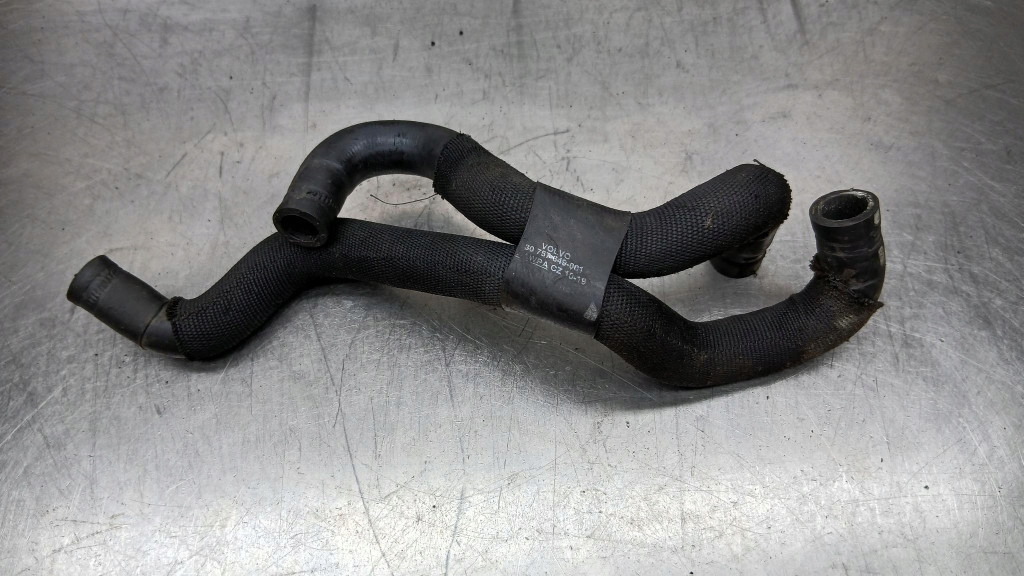 фото №1, Труба трубы wody volvo xc60 i 2.4 d5 30757649