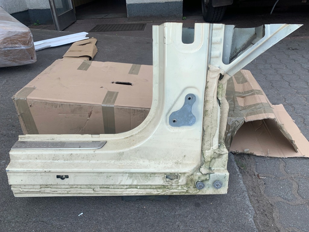 фото №1, Mercedes a klasa w176 чверть поріг блок двигуна