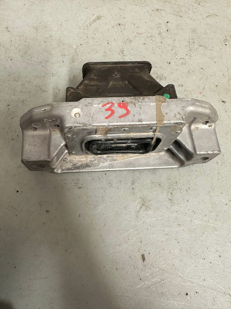 фото №1, Подушка кронштейн двигателя коробки eclipse cross