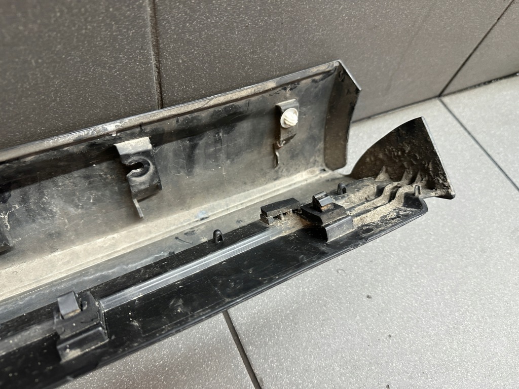 Молдинг двері правий задній ryski lexus rx iv 75075-48140 Доставка