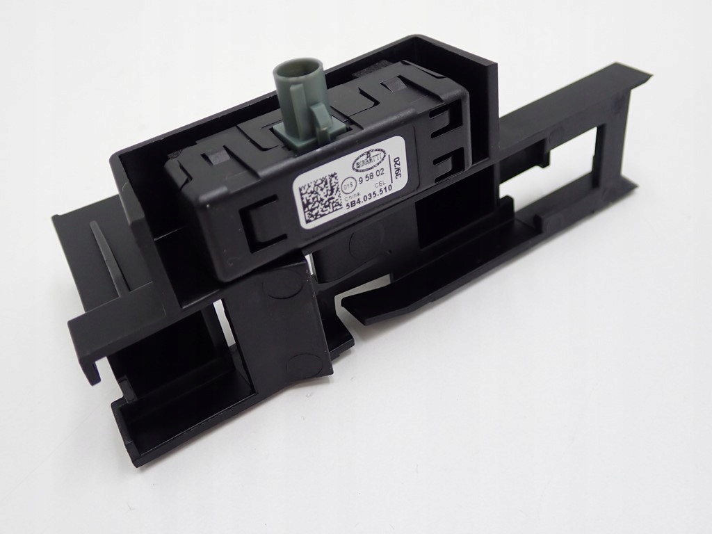 фото №1, Усилитель антенна модуль телефона porsche taycan 21