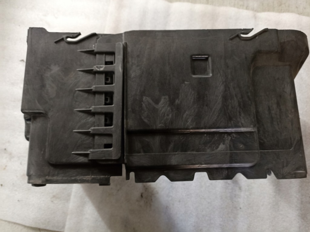 фото №8, Корпус акумулятор mercedes w117 w176 w246 2.2 cdi