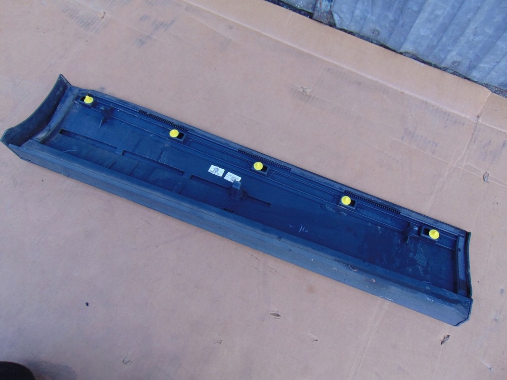 фото №13, Молдинг нижняя накладка дверь левый задняя audi q8 4m8853969