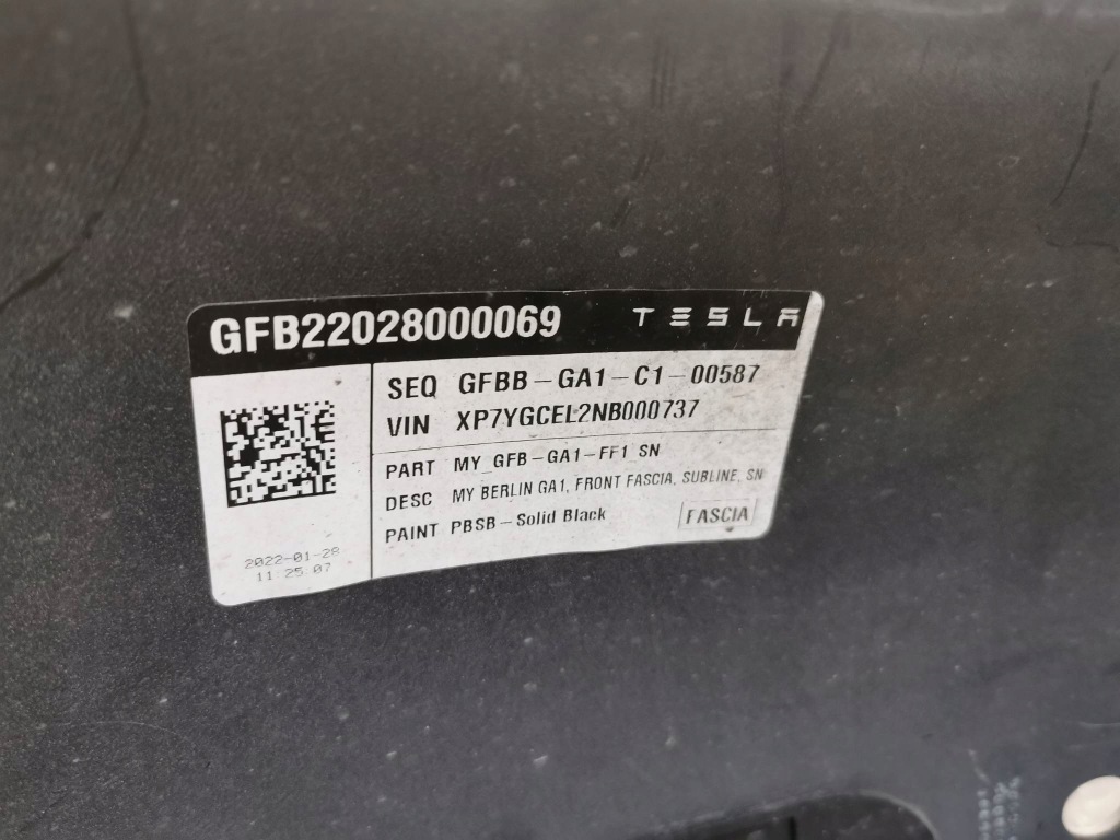 фото №12, Бампер перед tesla model y лак solid blach