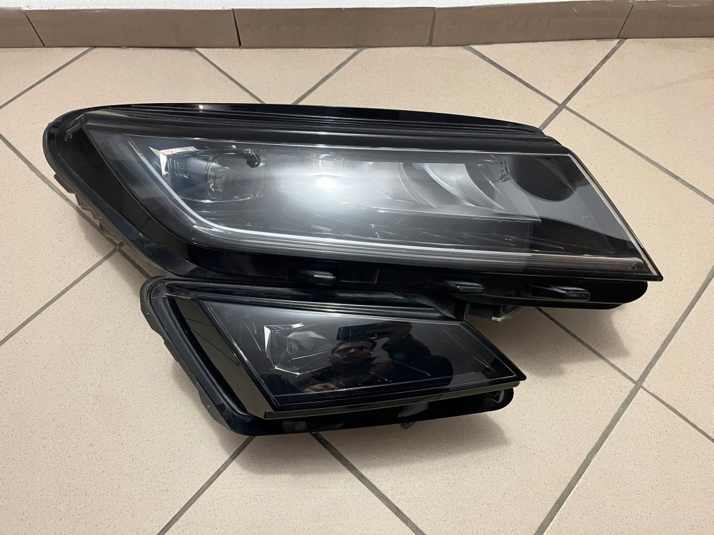 фото №1, Лампа передняя перед правая skoda kodiak kodiaq full led 566 16-