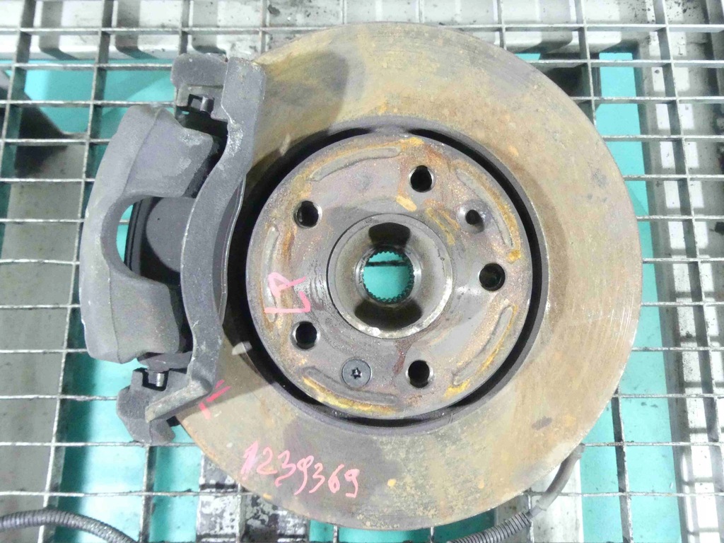 фото №1, Поворотний кулак ліва ступиця перед renault trafic iii