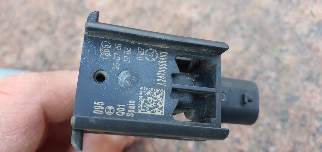 фото №10, Mercedes gla h247 2019- датчик защиты пешеходов удара