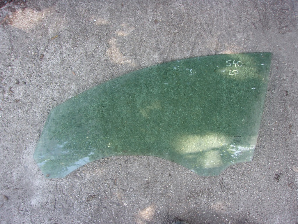 фото №1, Volvo s40 ii v50 стекло дверь перед левая