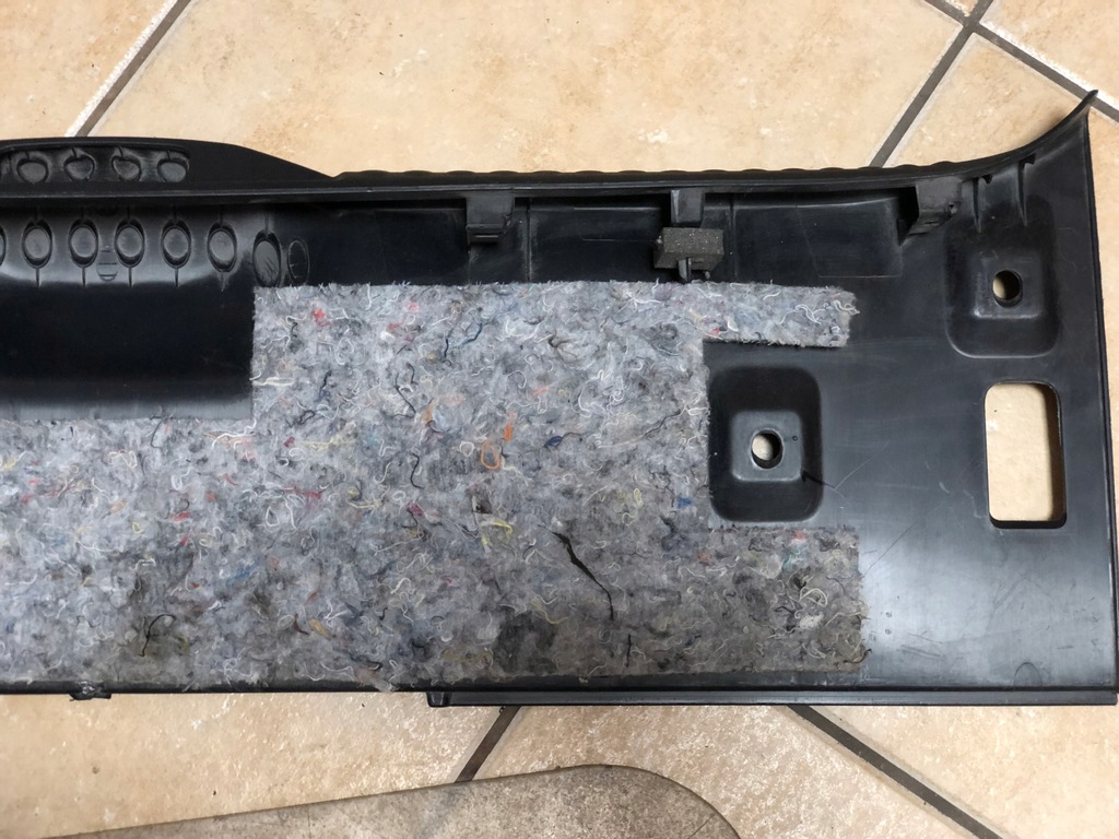 фото №8, Citroen оригинальный номер 9811857577 защита поперечина заднего c3 iii