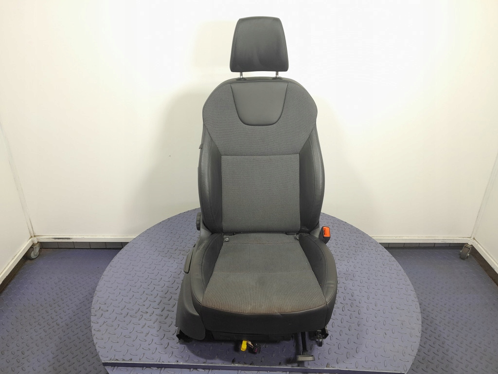 фото №1, Skoda octavia iii lift сиденье перед передний правый пассажира