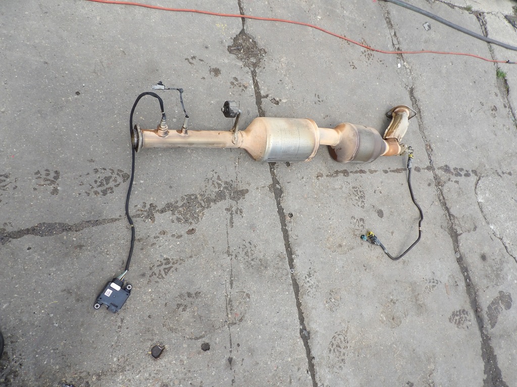 фото №1, Вихлоп dpf інжектор adblue zc3 zc4 toyota hilux 2015-