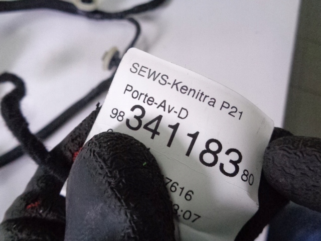 фото №4, Электропроводка дверь правый перед peugeot 208 ii 2022 rok