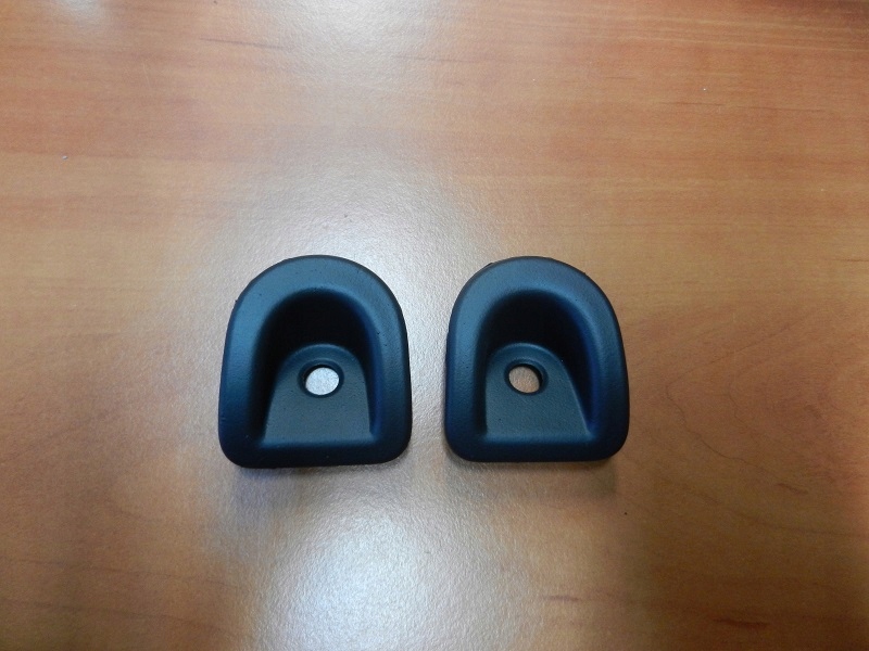 фото №1, Mustang 2010+ пластик засов дверь защита заглушка