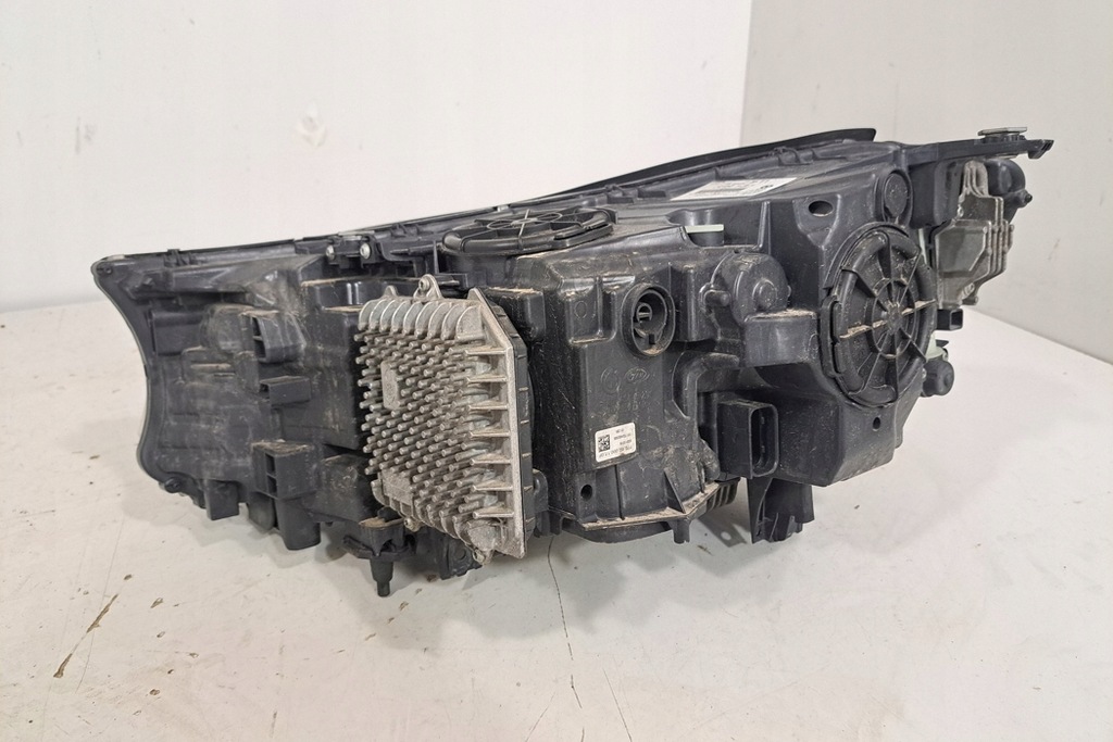 фото №9, Комплект лампа передних bmw 7 g11, g12 7408709 3.0l дизель 195kw 2016