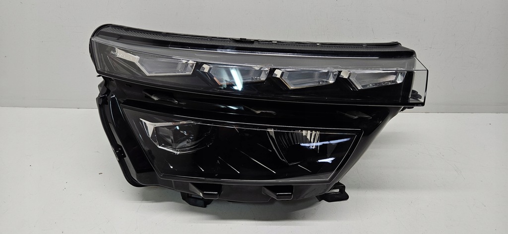 фото №1, Skoda kamiq 658 фара full led лампа права