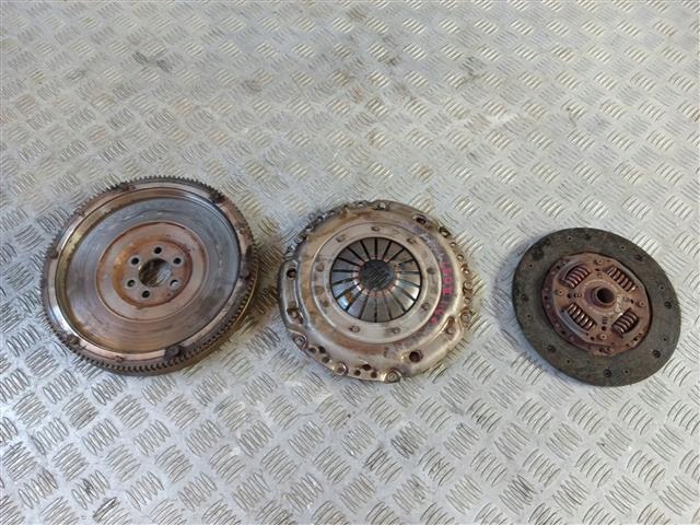 фото №1, 038d/03l колесо зчеплення seat leon ii lift 1.6 tdi