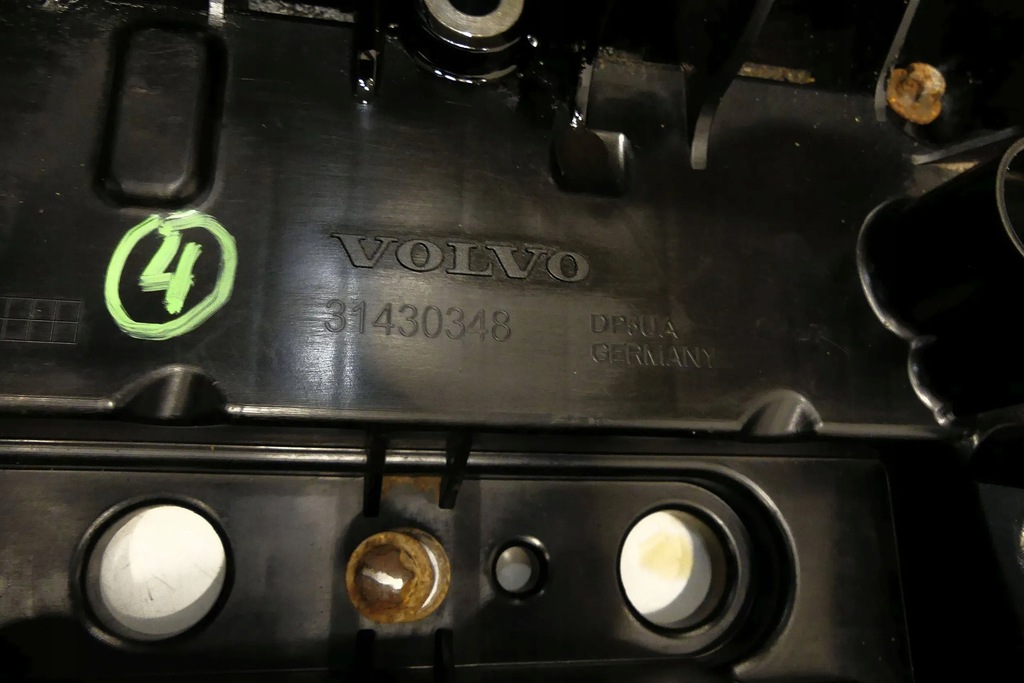 фото №6, Volvo s60 ii v60 i v70 iii s90 ii 2.0 d4 4204t5 кришка клапанів