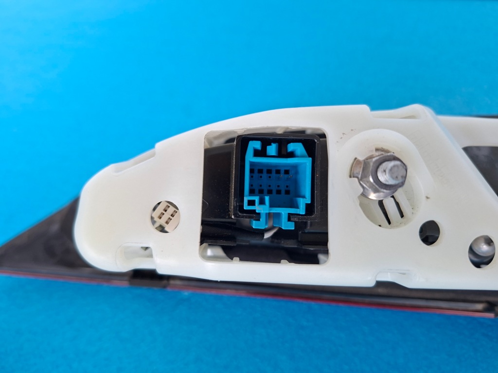 Купити Mercedes cla w118 фара права задня w кришці  led