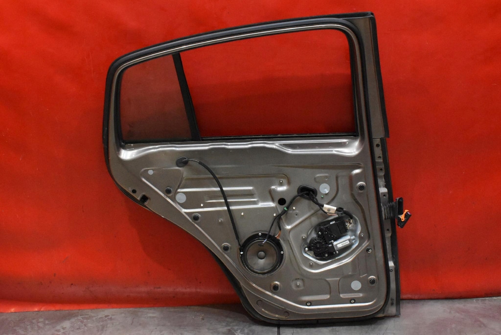 фото №12, Дверь левая задняя задние la8x vw golf 6 vi plus 08-15